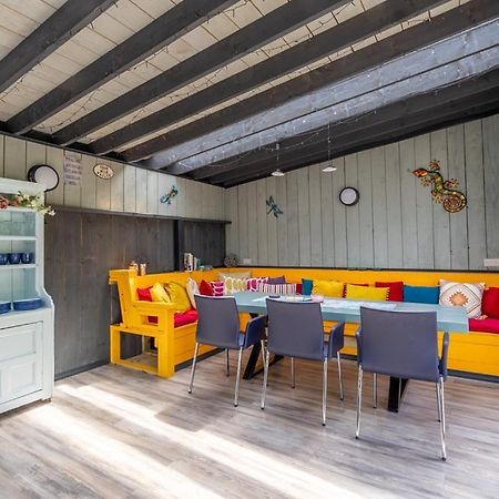 Mount Hillary Holiday Pods Корк Екстериор снимка