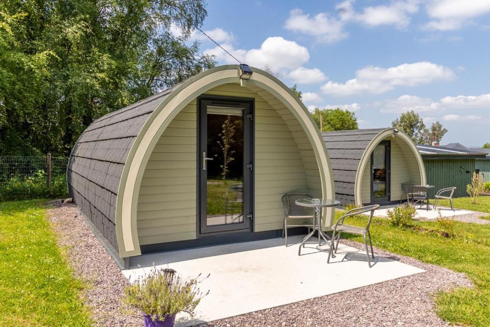 Mount Hillary Holiday Pods Корк Екстериор снимка